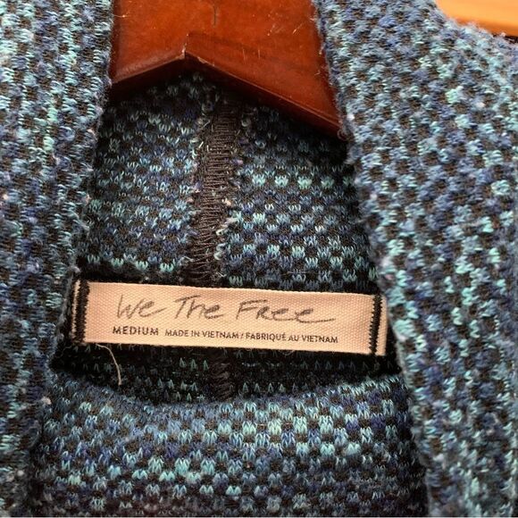 We The Free Blue Sweater Medium - Picture 3 of 7